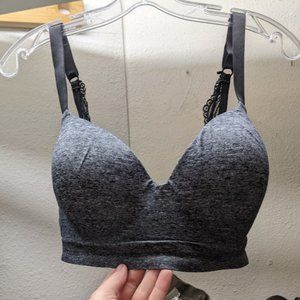 Soma Wireless Bra-- Size 34DD